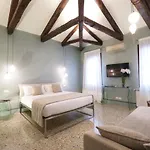 P 1779 Bed and breakfast Venecia