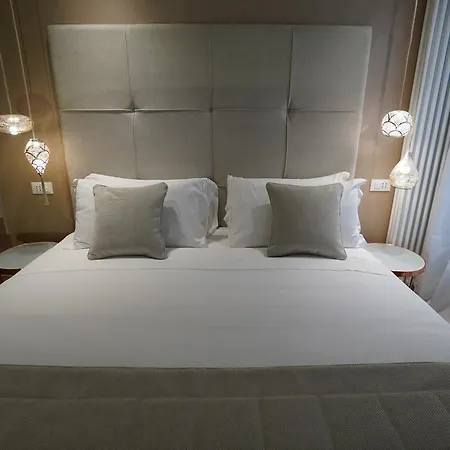 P 1779 Bed & Breakfast *