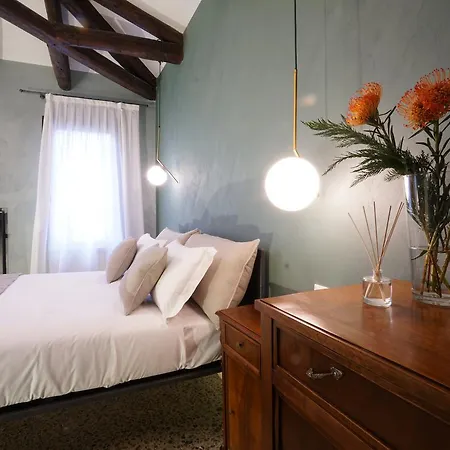 P 1779 Bed & Breakfast