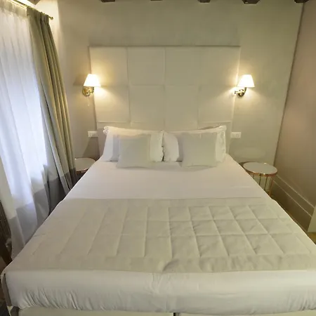 P 1779 Bed & Breakfast 4*