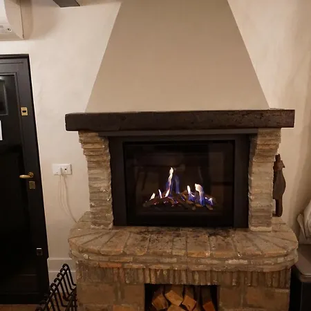 P 1779 Bed & Breakfast *