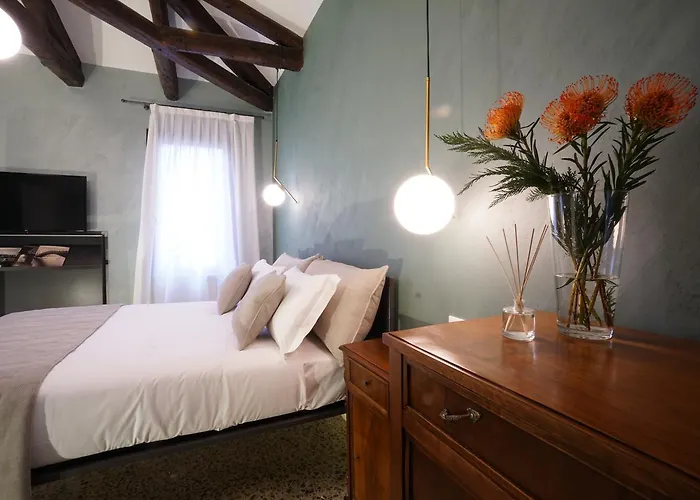 P 1779 Bed & Breakfast