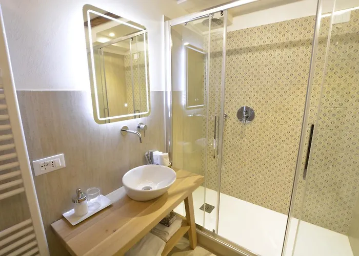 P 1779 Panzió Velence