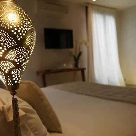 P 1779 ベッド・アンド・ブレックファスト