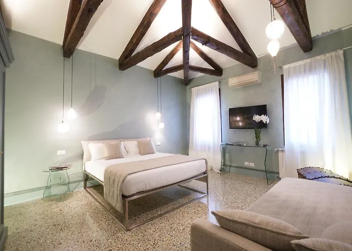 P 1779 Bed and breakfast Venecia