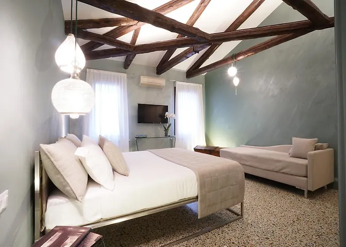 P 1779 Bed and breakfast Venecia